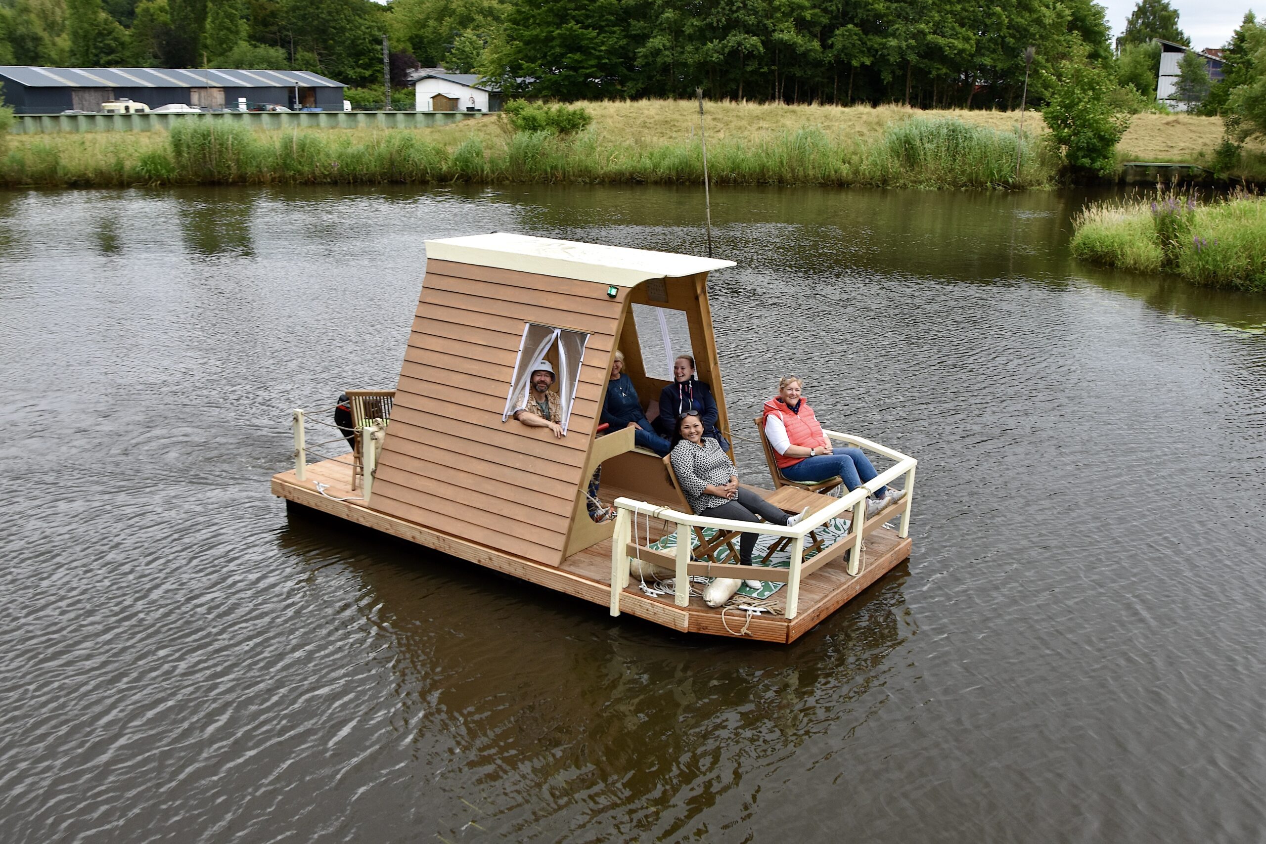 Natipi Floss mieten in Bremervörde - Bootsverleih Oste